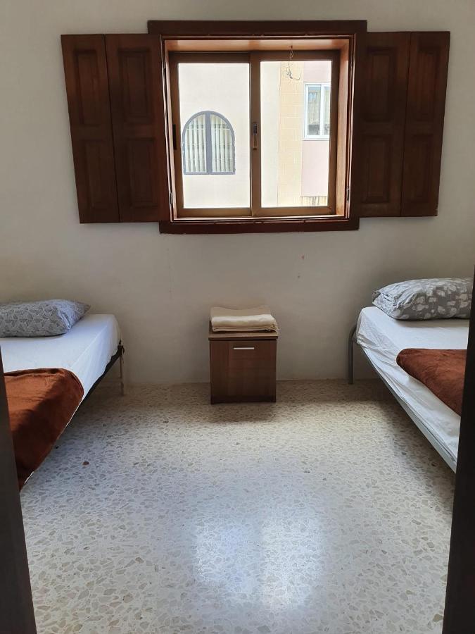 Oleander Butts Inn Żebbuġ Eksteriør billede